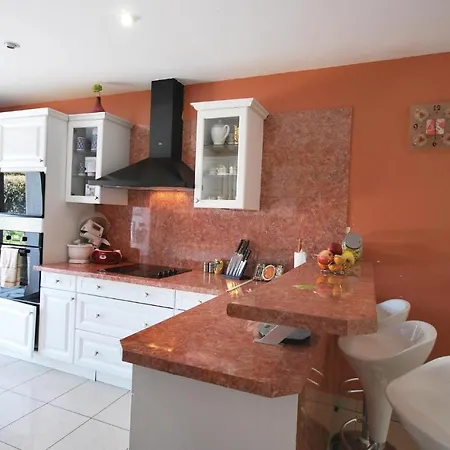 Beautiful In With Kitchen Hébergement de vacances Fréjus